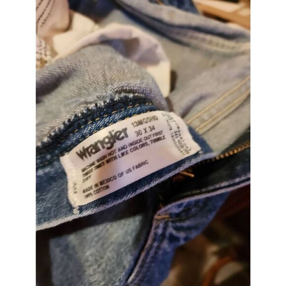 Vintage Wranglers 90s George Straight - Picture 7 of 7